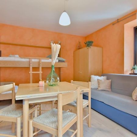 Aprica Alpine Loft Centralita E Park Free Luaran gambar
