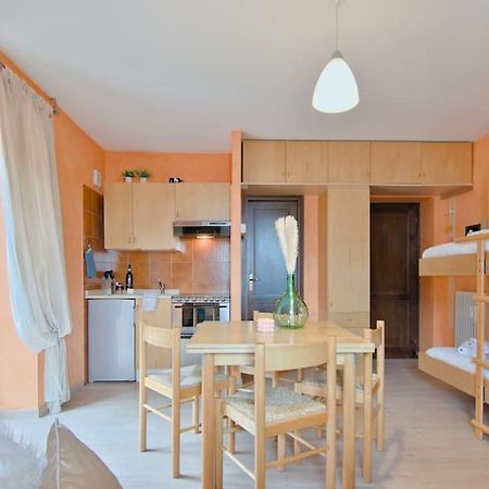 Aprica Alpine Loft Centralita E Park Free Luaran gambar